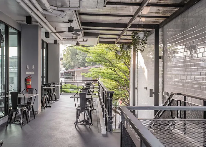 Marigold Sukhumvit - Free Shuttle To Bts Bearing Station ホテル
