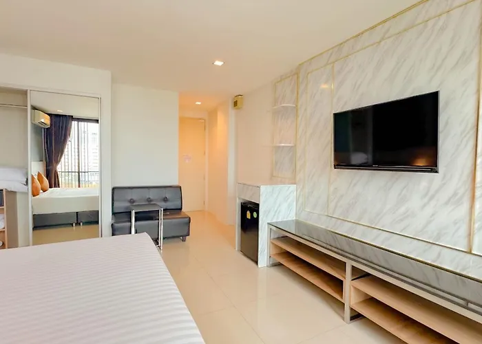 ホテル Marigold Sukhumvit - Free Shuttle To Bts Bearing Station 4*