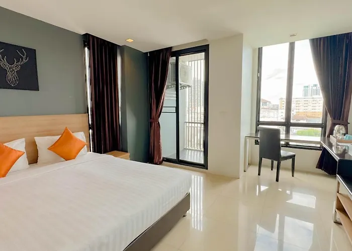 Marigold Sukhumvit - Free Shuttle To Bts Bearing Station ホテル 4*