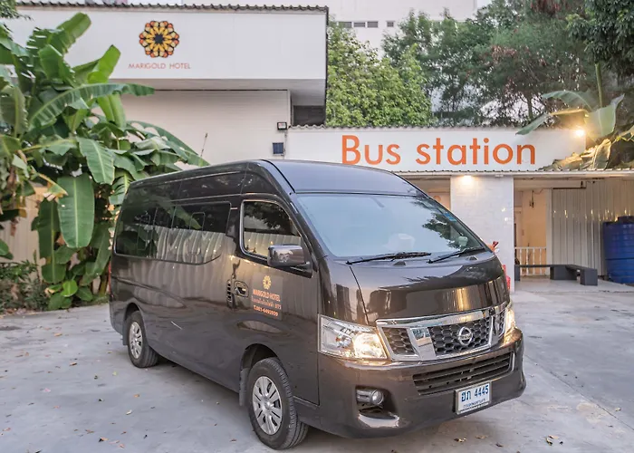 Marigold Sukhumvit - Free Shuttle To Bts Bearing Station バンコク都